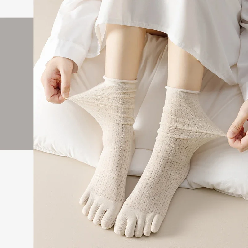 5 أزواج الجوارب فضفاضة مع خمسة - مراجعة Yoga Toe Separator وسعره